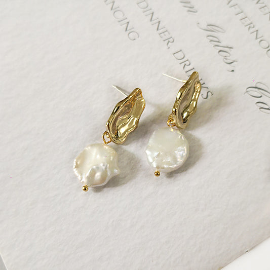Women natural pearl earrings gold