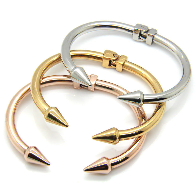 Double arrow edges bangle™ - Jewelry Bay Store