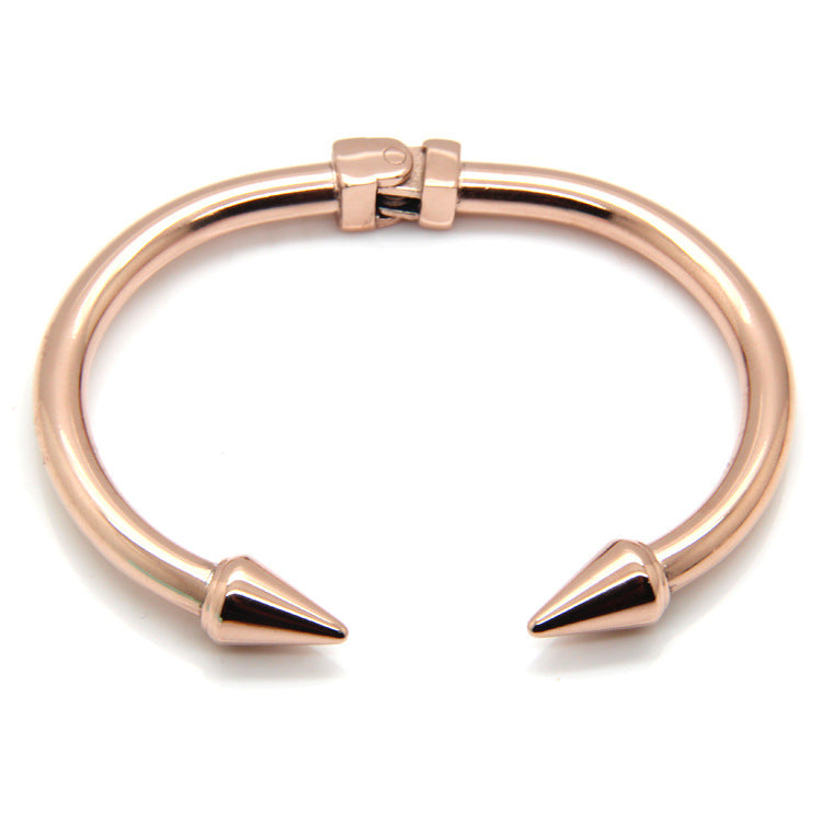 Double arrow edges bangle™ - Jewelry Bay Store