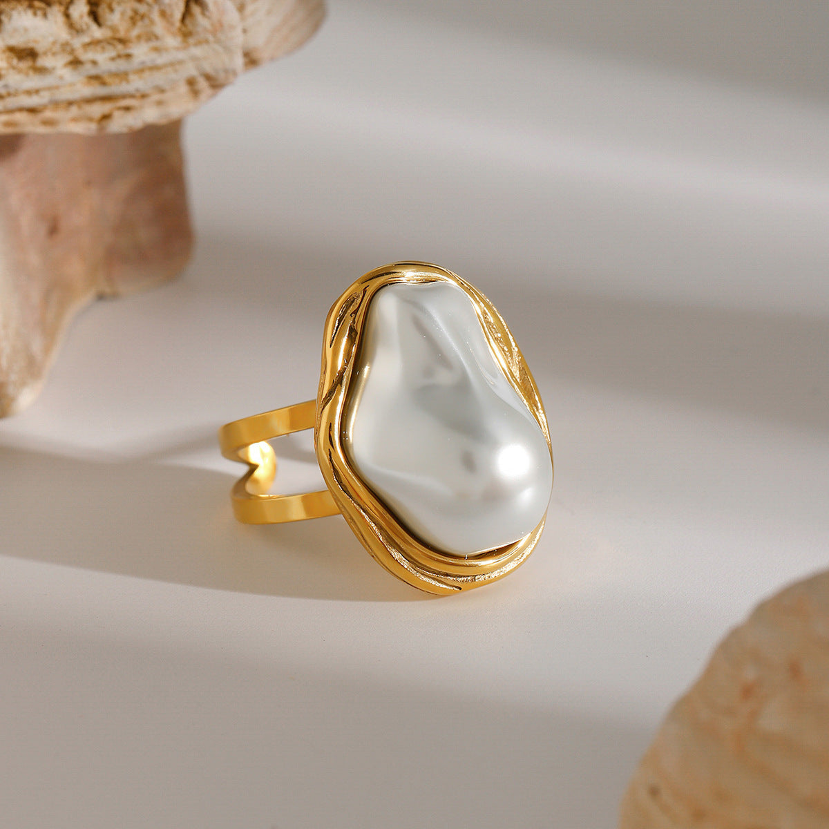 Band statement pearl gold ring for women