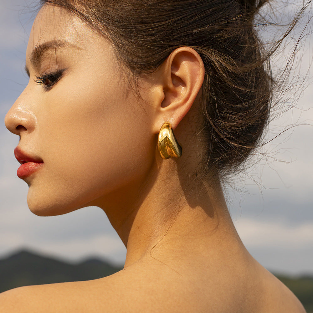 Elegant drop earrings gold studs