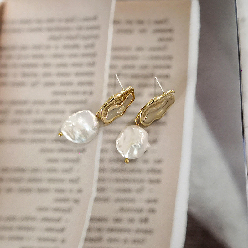 Girls aquamarine and pearl earrings gold
